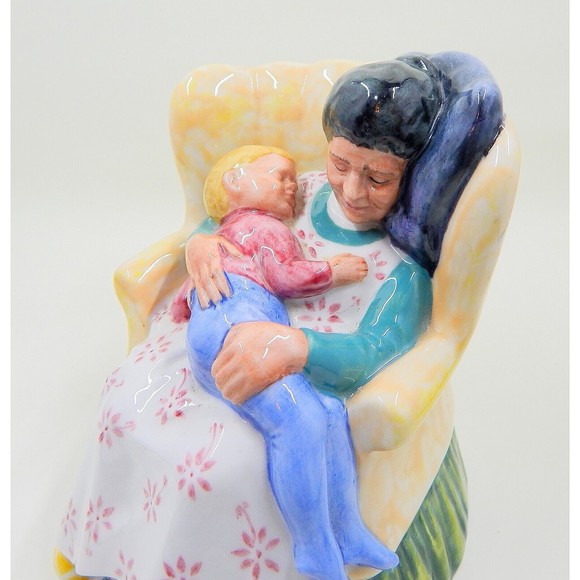 Royal Doulton Sweet Dreams Figurine Mother Child Asleep Statue HN 2380 - Picture 8 of 8
